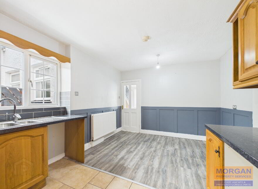 2 Fearons Terrace, Green Road, Bessbrook / Newry, BT35 7ED
