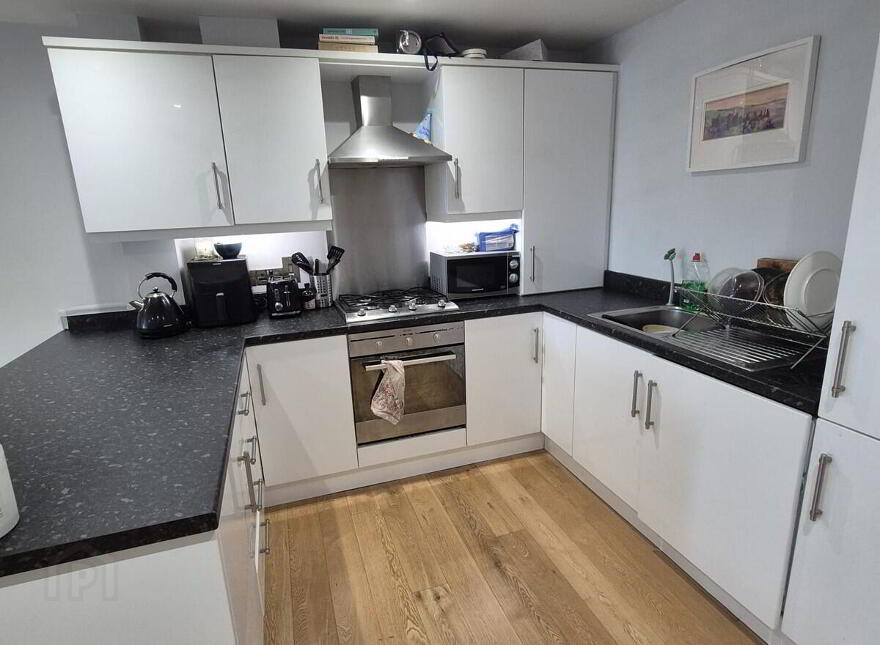 Apt 1, 120 Upper Newtownards Road, Belfast, BT4 3EQ