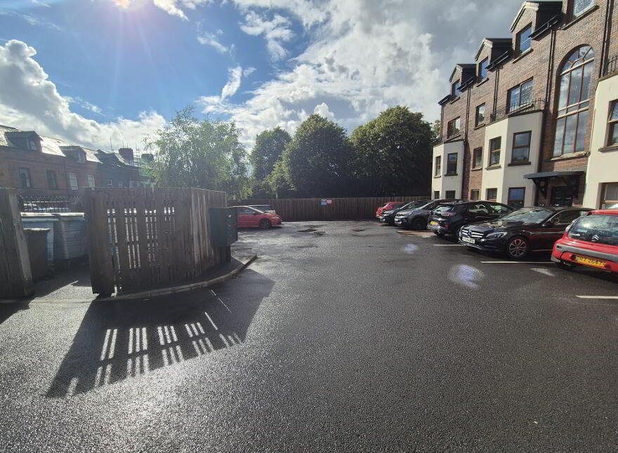 Apt 1, 120 Upper Newtownards Road, Belfast, BT4 3EQ