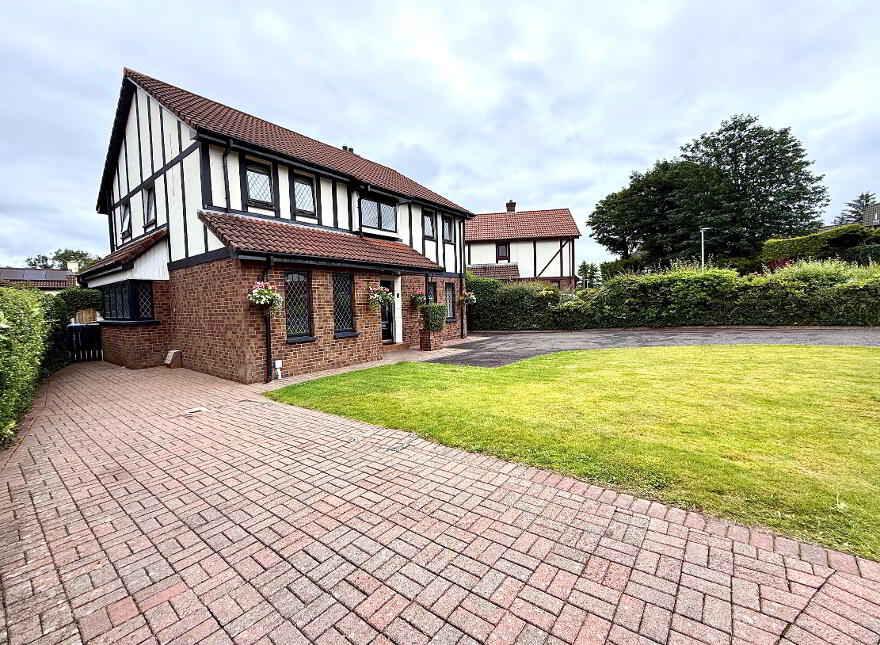 28 Templegrove, Derry, BT48 0QN