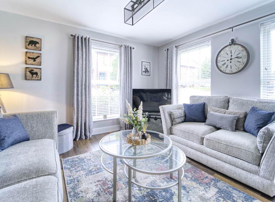 16 Lady Wallace Green, Lisburn, BT28 3NX