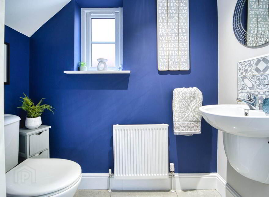 16 Lady Wallace Green, Lisburn, BT28 3NX