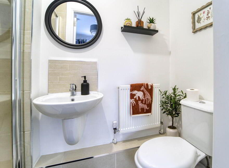 16 Lady Wallace Green, Lisburn, BT28 3NX
