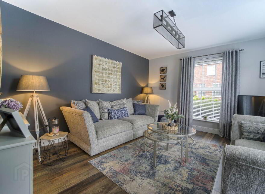 16 Lady Wallace Green, Lisburn, BT28 3NX