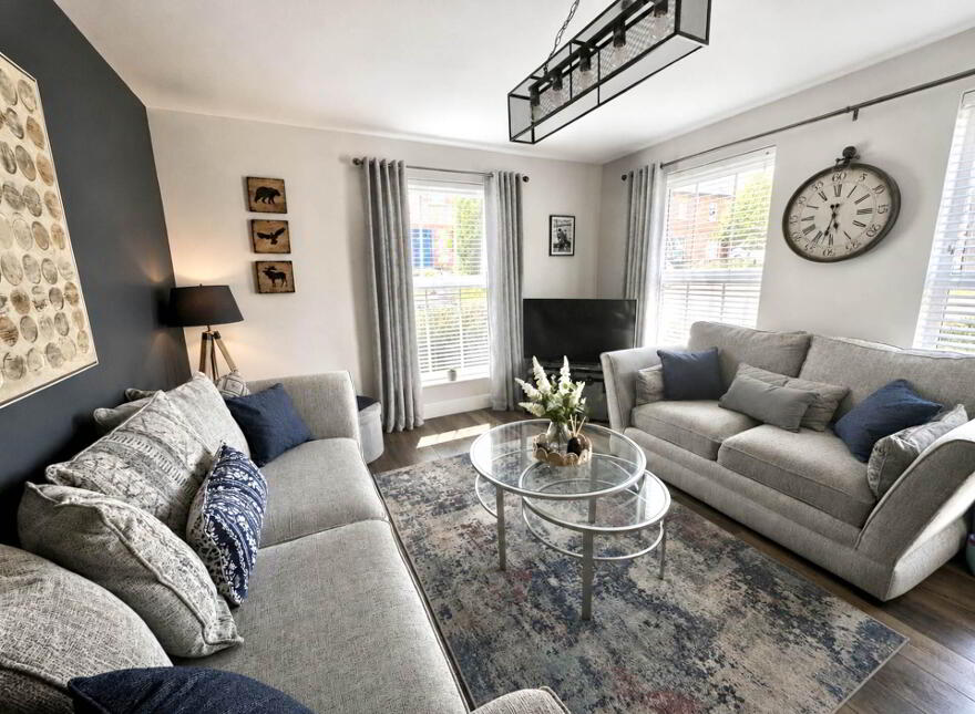 16 Lady Wallace Green, Lisburn, BT28 3NX