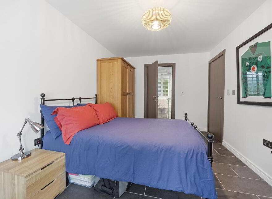 2F Knockdarragh Park, Belfast, BT4 2LE