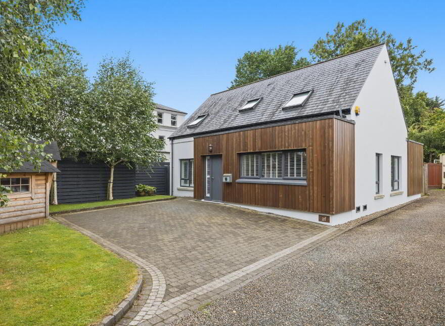 2F Knockdarragh Park, Belfast, BT4 2LE