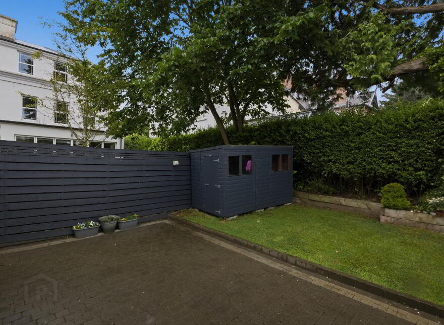 2F Knockdarragh Park, Belfast, BT4 2LE