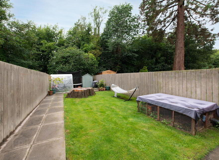 6 Glenavna Manor, Jordanstown, Newtownabbey, BT37 0HW
