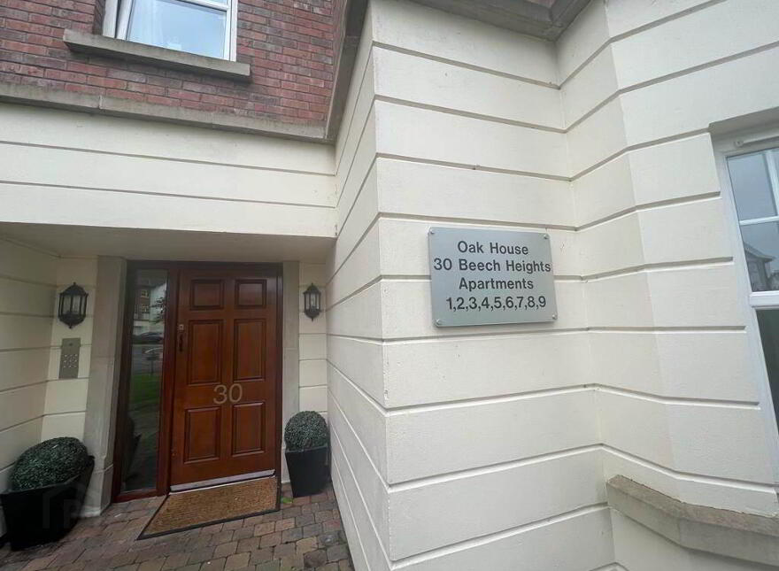 Apt 1 Oak House, 30 Beech Heights, Wellington Square, Belfast, BT7 3LQ