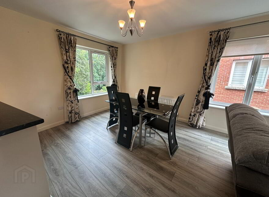 17 Wellington Crescent, Ballymena, BT42 2RZ