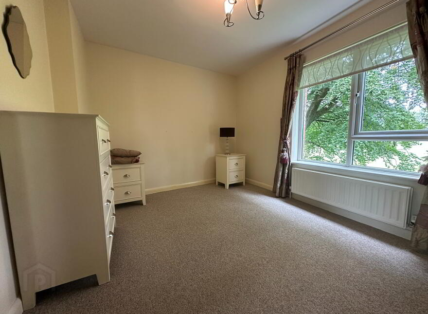 17 Wellington Crescent, Ballymena, BT42 2RZ