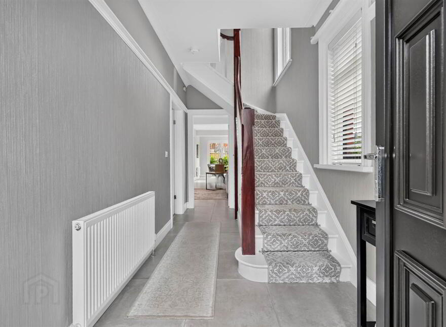 1 Edgcumbe Gardens, Belfast, BT4 2EG