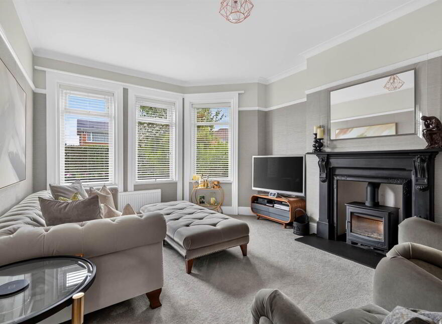 1 Edgcumbe Gardens, Belfast, BT4 2EG