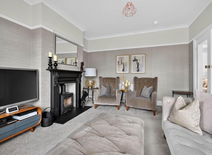 1 Edgcumbe Gardens, Belfast, BT4 2EG