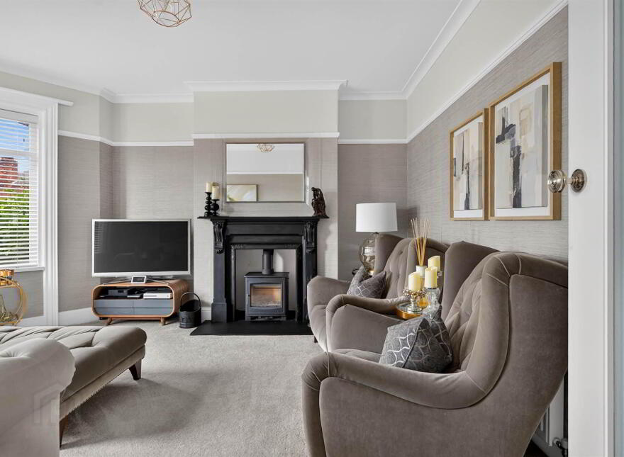 1 Edgcumbe Gardens, Belfast, BT4 2EG