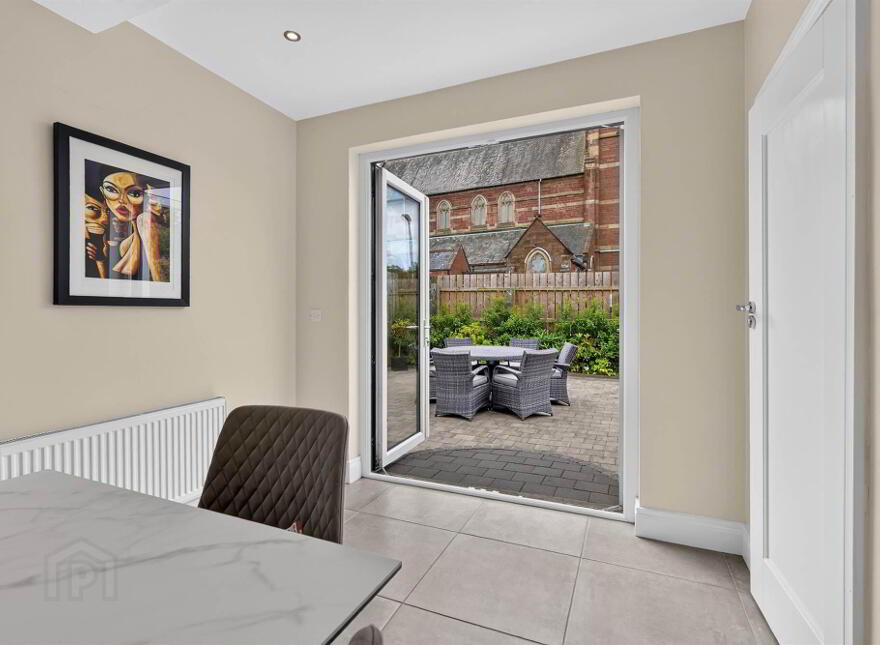1 Edgcumbe Gardens, Belfast, BT4 2EG