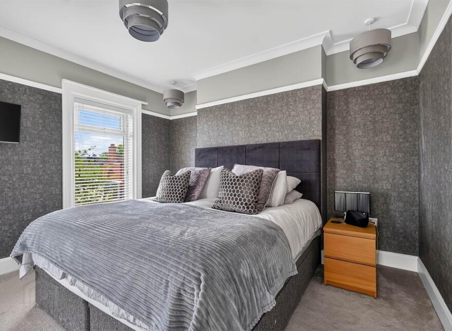 1 Edgcumbe Gardens, Belfast, BT4 2EG