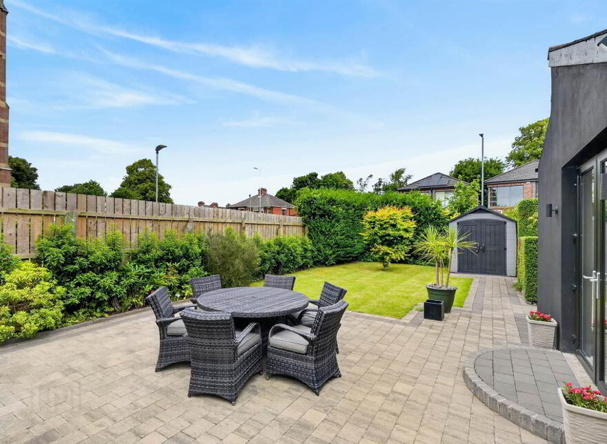 1 Edgcumbe Gardens, Belfast, BT4 2EG