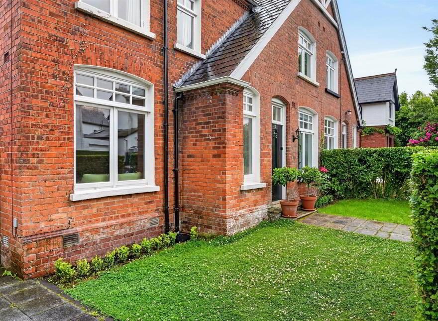 44 Lancefield Road, Belfast, BT9 6LL