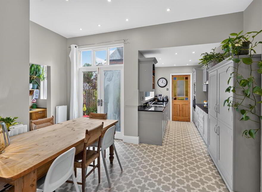44 Lancefield Road, Belfast, BT9 6LL