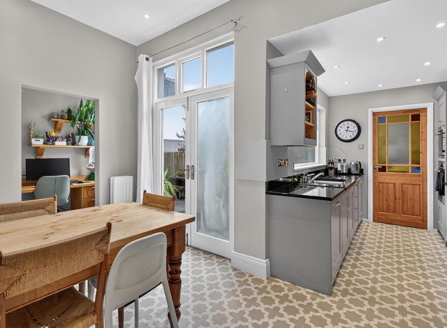 44 Lancefield Road, Belfast, BT9 6LL