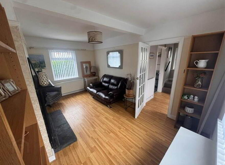 13 Chesham Drive, Belfast, BT6 8GT