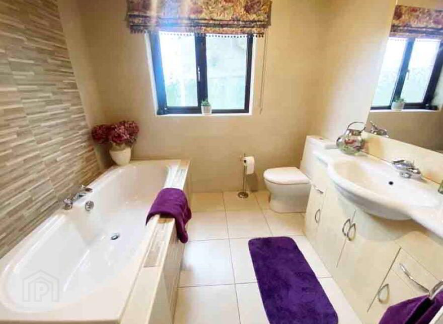1 Larchwood, Banbridge, BT32 3UT