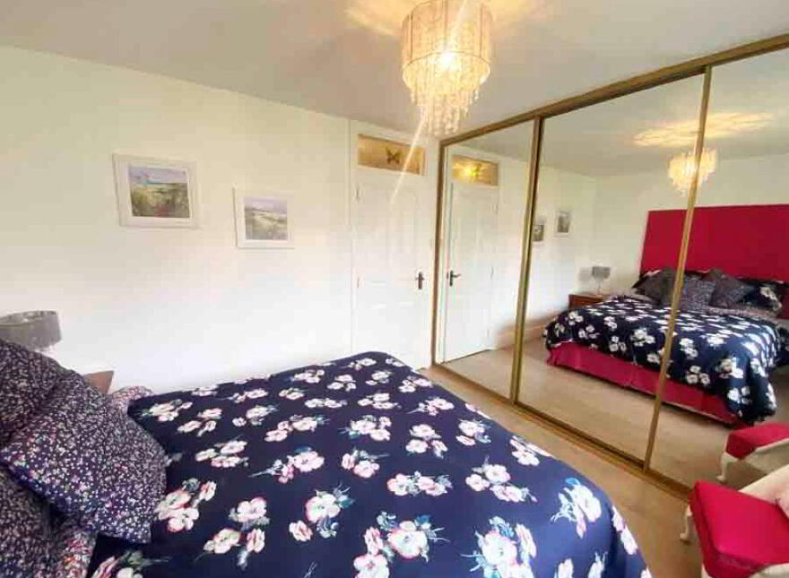 1 Larchwood, Banbridge, BT32 3UT