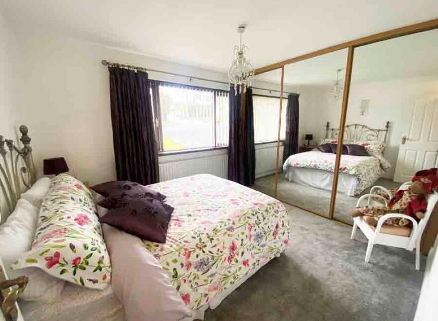 1 Larchwood, Banbridge, BT32 3UT