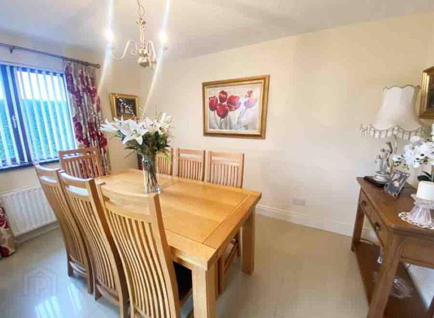 1 Larchwood, Banbridge, BT32 3UT