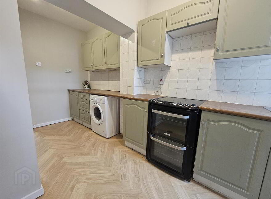 63 Glenbank Place, Belfast, BT14 8AL
