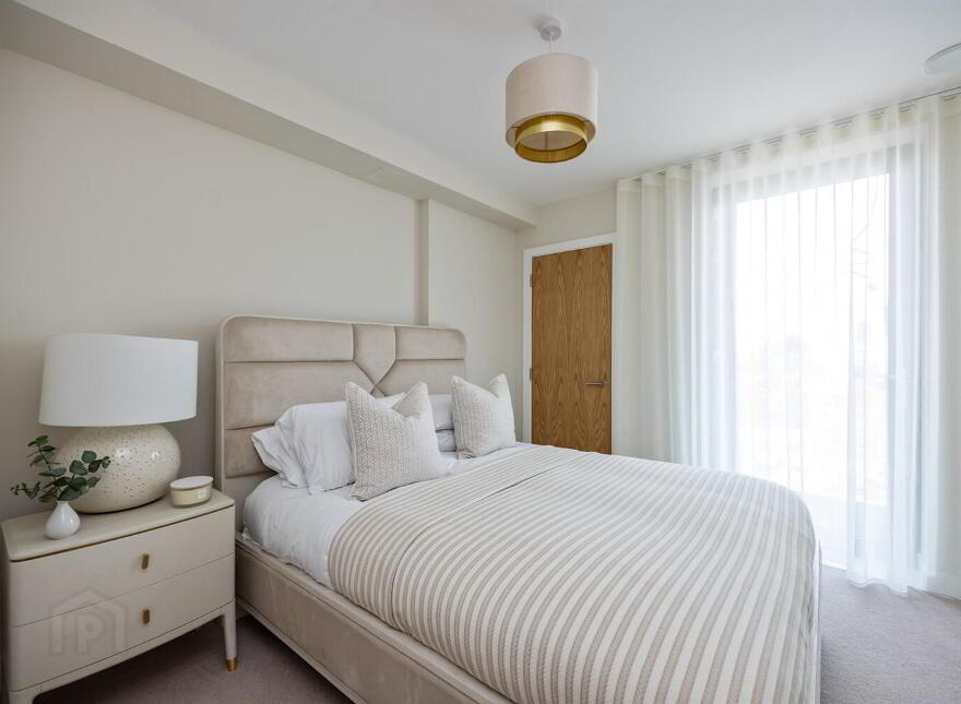 Apt 8 The Residences, 10 Kings Hall Lane, Belfast, BT9 6PS