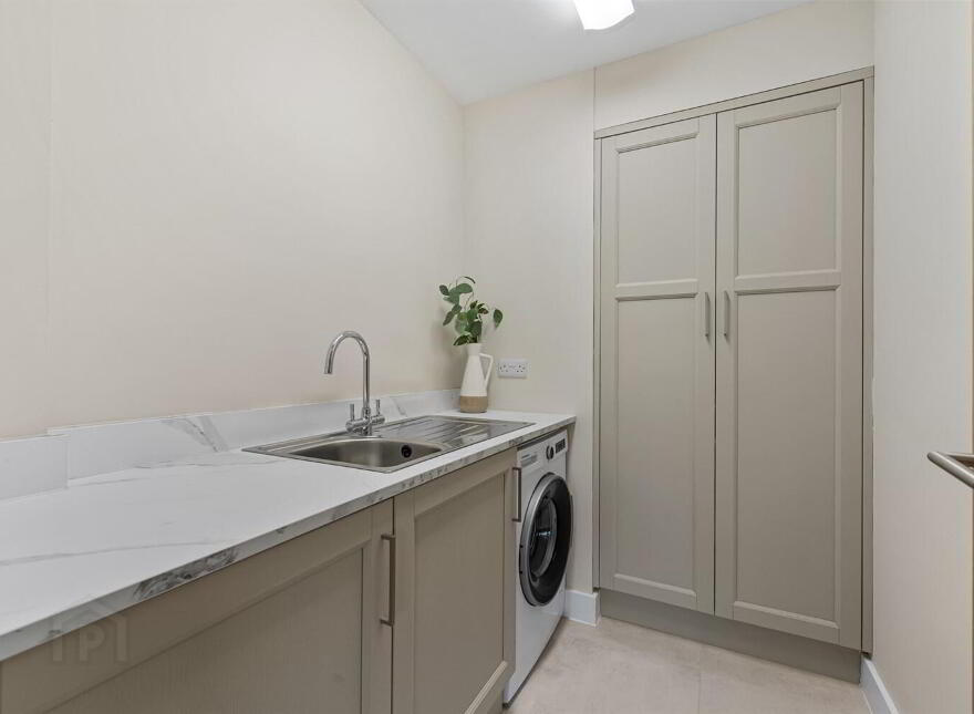 Apt 8 The Residences, 10 Kings Hall Lane, Belfast, BT9 6PS
