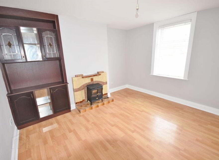 Saint Brendan's Terrace, Listowel, V31CD74