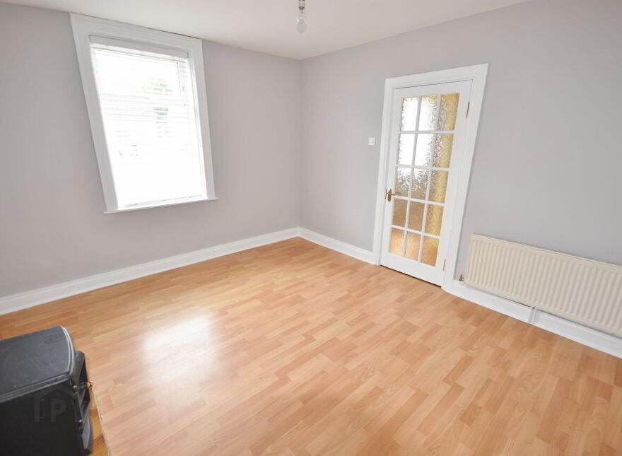 Saint Brendan's Terrace, Listowel, V31CD74