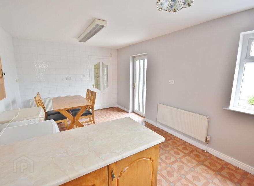 Saint Brendan's Terrace, Listowel, V31CD74