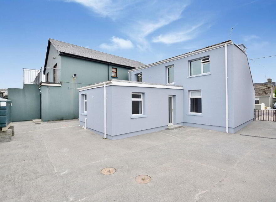 Saint Brendan's Terrace, Listowel, V31CD74