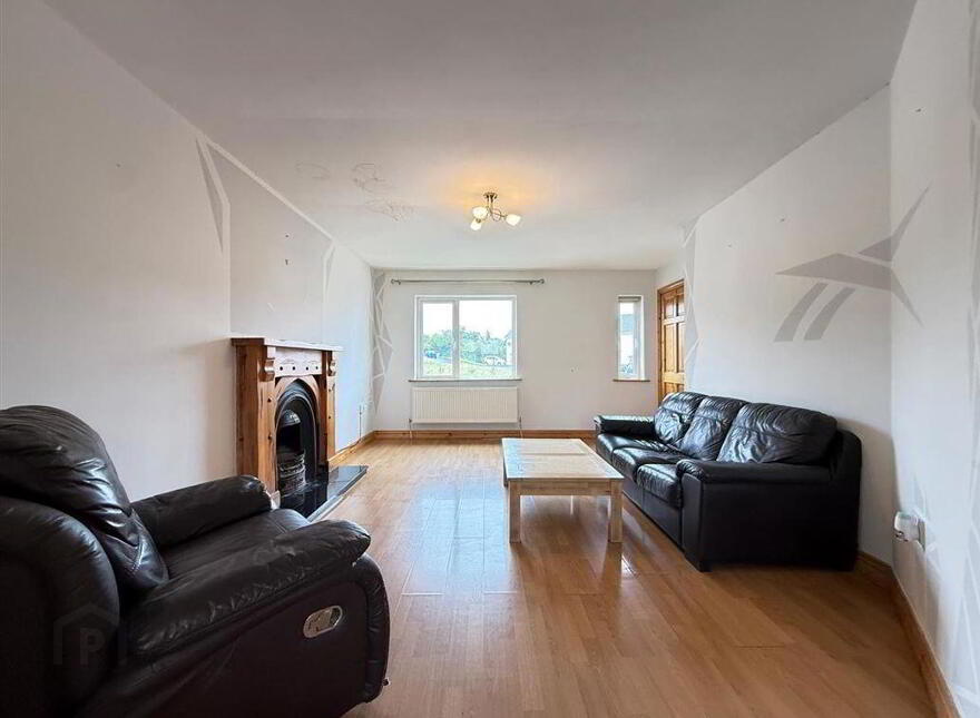 16 Riveroaks, Ballaghaderreen, F45XY17