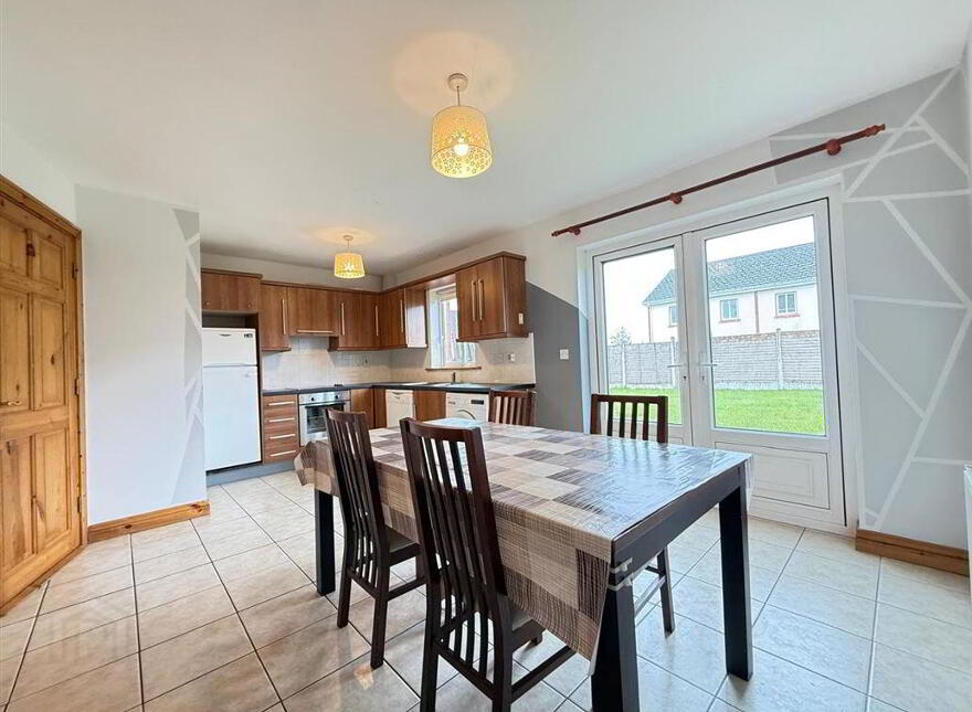 16 Riveroaks, Ballaghaderreen, F45XY17