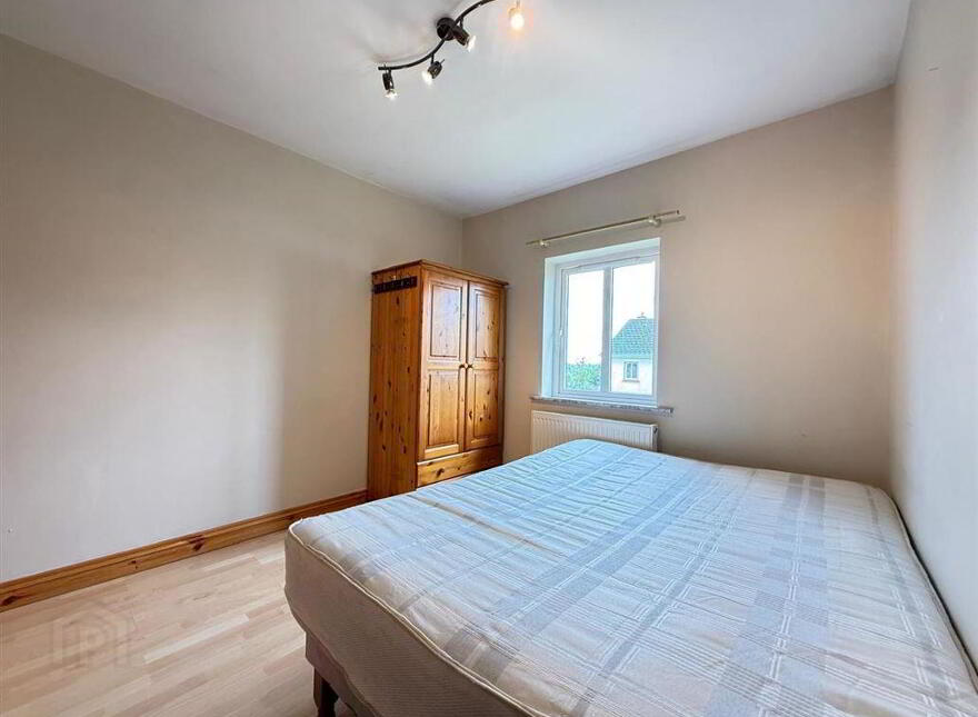 16 Riveroaks, Ballaghaderreen, F45XY17