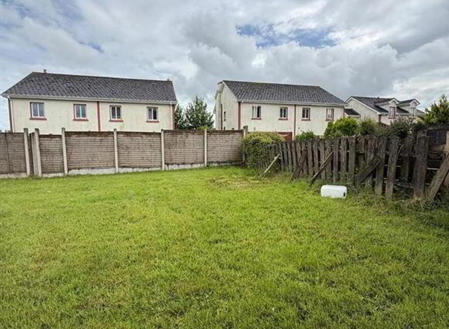16 Riveroaks, Ballaghaderreen, F45XY17