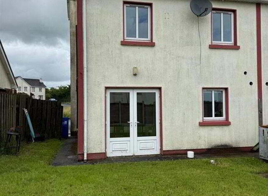 16 Riveroaks, Ballaghaderreen, F45XY17