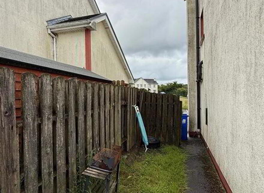 16 Riveroaks, Ballaghaderreen, F45XY17