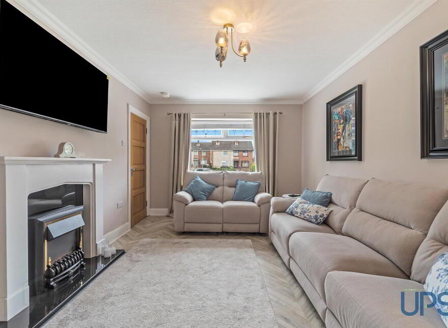 2 Rossnareen Avenue, Shaws Road, Belfast, BT11 8LP