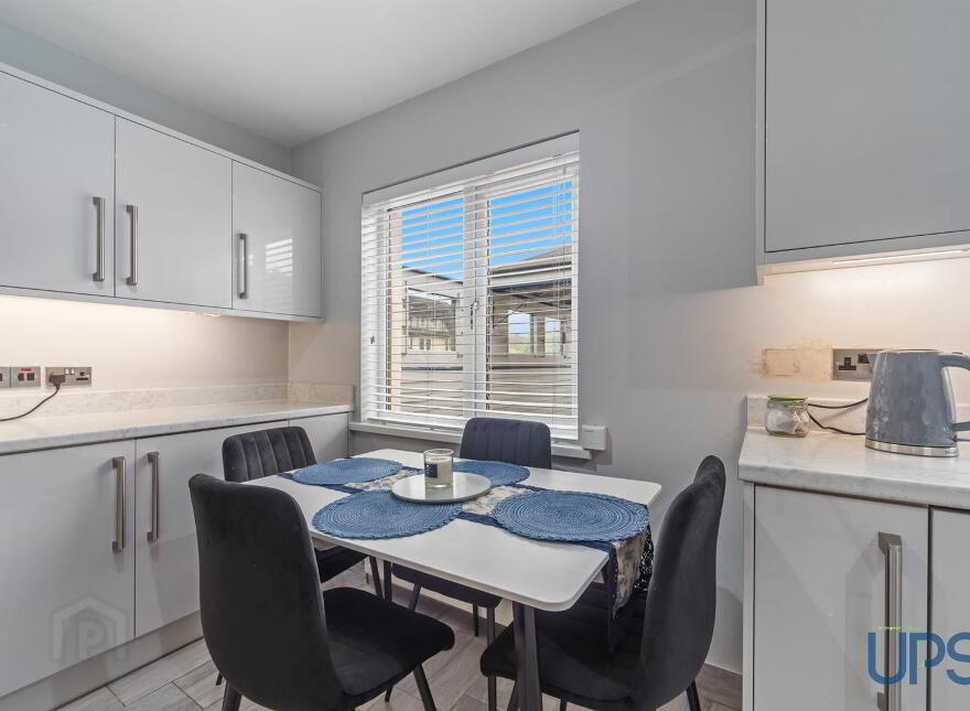 2 Rossnareen Avenue, Shaws Road, Belfast, BT11 8LP