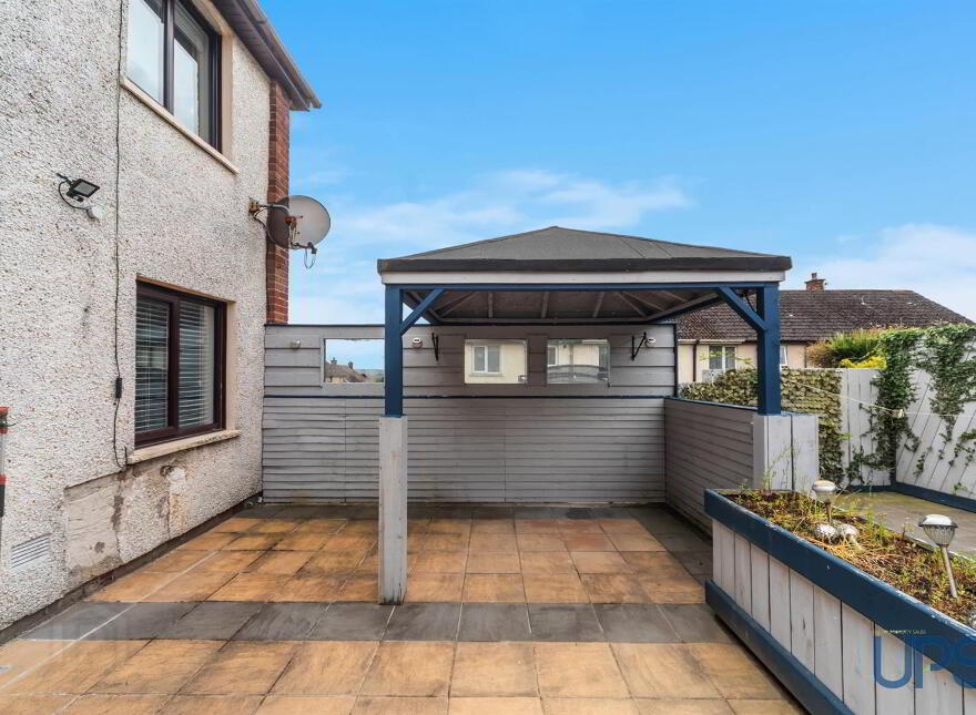 2 Rossnareen Avenue, Shaws Road, Belfast, BT11 8LP