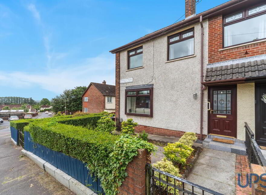 2 Rossnareen Avenue, Shaws Road, Belfast, BT11 8LP
