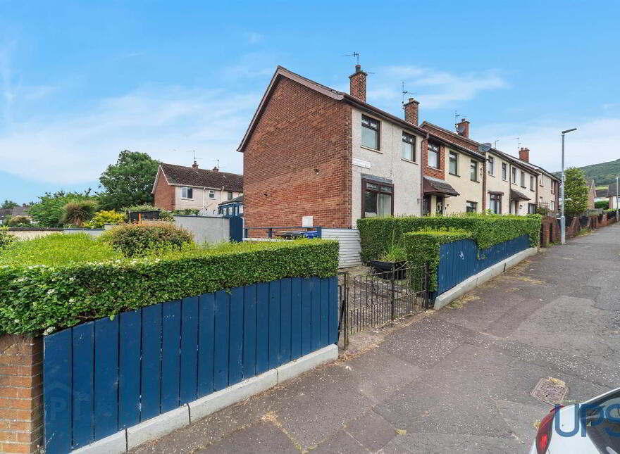 2 Rossnareen Avenue, Shaws Road, Belfast, BT11 8LP