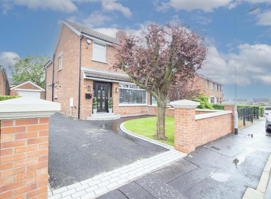 17 Stewartstown Park, Off Stewartstown Road, Belfast, BT11 9GH